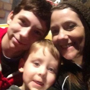 Meet your Posher, Leslie